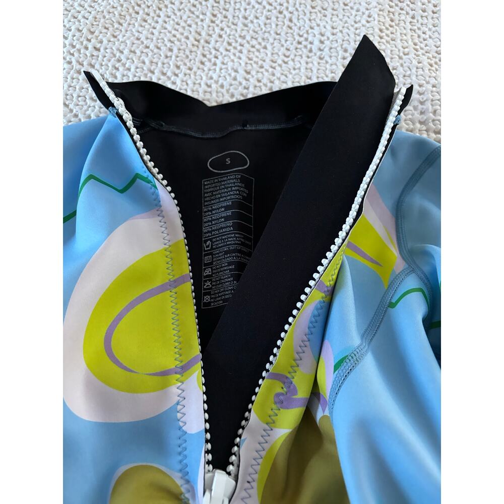 Cynthia Rowley Bowie Wetsuit Blue Floral Zigzag Wave Long Sleeve Shorty small - Picture 6 of 10